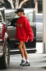 HAILEY and Justin BIEBER Arrives at a Medical Building in Beverly Hills 08/23/2019