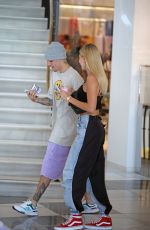 HAILEY and Justin BIEBER at Barney