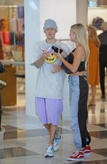 HAILEY and Justin BIEBER at Barney