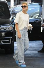 HAILEY and Justin BIEBER Leaves Dermatologist in Beverly Hills 08/06/2019