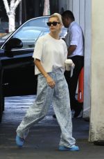 HAILEY and Justin BIEBER Leaves Dermatologist in Beverly Hills 08/06/2019