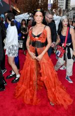 HALSEY at 2019 MTV Video Music Awards in Newark 08/26/2019
