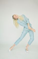 HUNTER SCHAFER in Cosmopolitan Magazine, August 2019