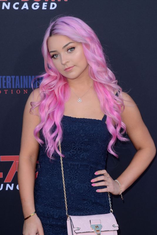 ISABELLA DURHAM at 47 Meters Down: Uncaged Premiere in Los Angeles 08/13/2019