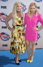 JENNIE GARTH at Teen Choice Awards 2019 in Hermosa Beach 08/11/2019