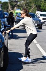 JENNIFER GARNER Out and About in Beverly Hills 08/30/2019