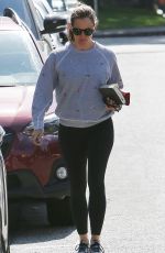 JENNIFER GARNER Out and About in Los Angeles 08/27/2019