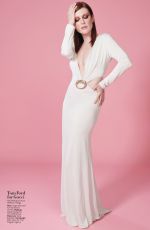 JULIANNE MOORE in Instyle Magazine, Septemeber 2019