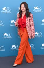 JULIETTE BINOCHE at The Truth Photocall at 2019 Venice Film Festival 08/28/2019