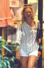 KATE  MOSS Out and About in Portofino 08/08/2019