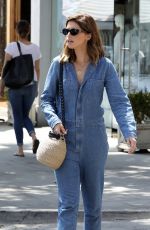 KATHERINE SCHWARZENEGGER Leaves Pet Adoption Animal Shelter in Los Angeles 08/28/2019