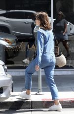 KATHERINE SCHWARZENEGGER Leaves Pet Adoption Animal Shelter in Los Angeles 08/28/2019