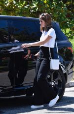 KATHERINE SCHWARZENEGGER Out in Los Angeles 08/19/2019