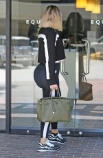 KHLOE KARDASHIAN Arrives at a Gym in Los Angeles 08/06/2019