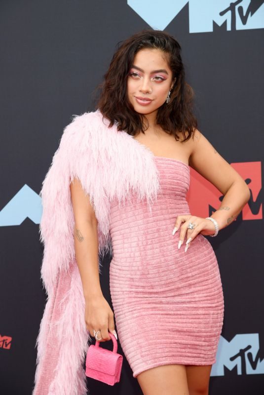 KIANA LEDE at 2019 MTV Video Music Awards in Newark 08/26/2019
