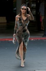 KIM KARDASHIAN Leaves La Plata Taqueria & Cantina in Agoura Hills 08/10/2019