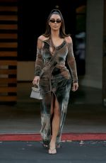 KIM KARDASHIAN Leaves La Plata Taqueria & Cantina in Agoura Hills 08/10/2019