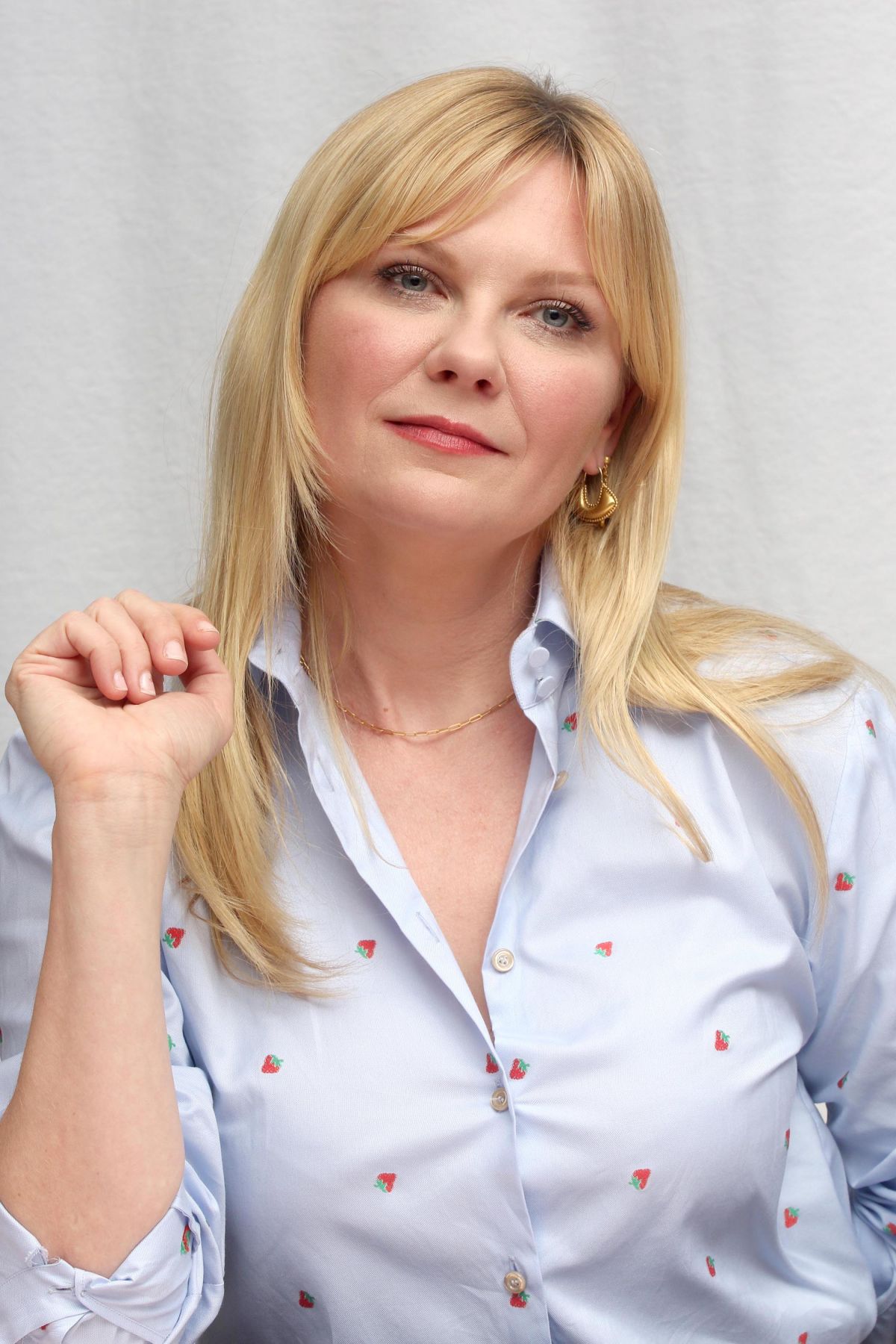 KIRSTEN DUNST at On A God in Central Florida Press Conference