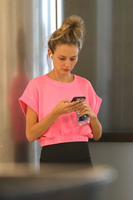 LAUREN BUSHNELL at ALX Airport in Los Angeles 08/03/2019