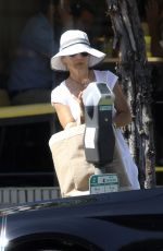 LORI LOUGHLIN Out Shopping in Beverly Hills 08/28/2019