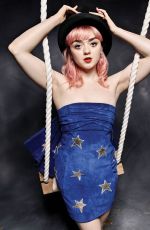MAISIE WILLIAMS in S Magazine, Spring 2019