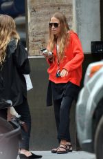 MARY-KATE and ASHLEY OLSEN Out Smoking in New York 08/06/2019