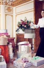 MICHELLE DOCKERY in Harper