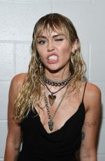MILEY CYRUS Performs at 2019 MTV VMA in Newark 08/26/2019
