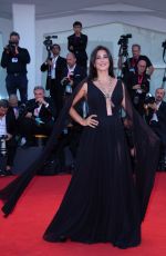 NADINE LABAKI at J