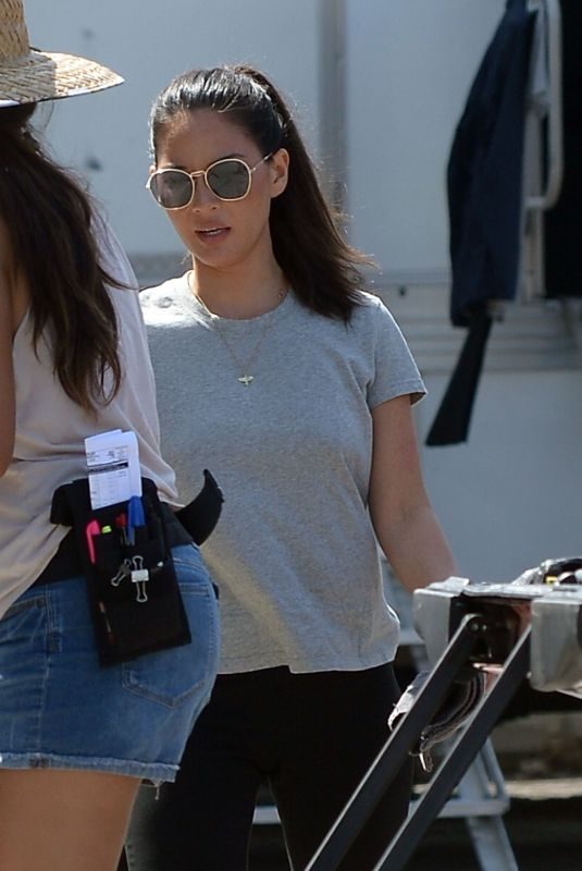 OLIVIA MUNN on the Set of Violet in Los Angeles 08/22/2019