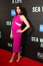 Pregnant ANNE HATHAWAY at Fiji Water at Sea Wall / A Life Opening Night on Broadway in New York 08/08/2019