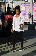 Pregnant CHRISTINA MILIAN at Beignet Box Mobile Unit in Los Angeles 08/09/2019