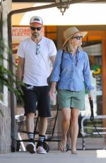 REESE WITHERSPOON Out for Breakfast in Malibu 08/25/2019