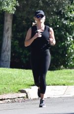 RSSE WITHERSPOON Out Jogging in Brentwood 08/03/2019