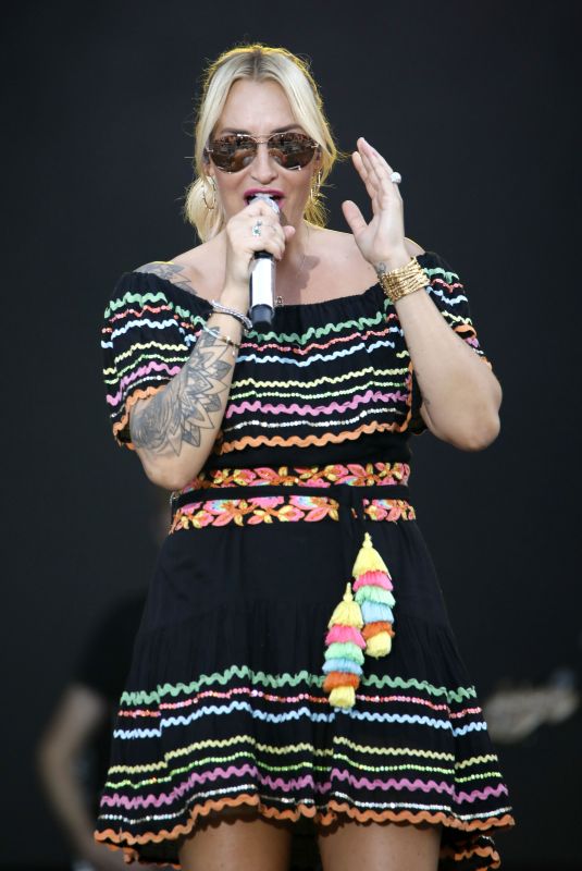 SARAH CONNOR Performs at Radio Brocken Stars for Free 2019 Festival 08/25/2019