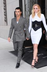 SOPHIE TURNER and Joe Jonas Headioong to VMA 2019 in Newark 08/26/2019
