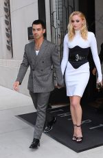 SOPHIE TURNER and Joe Jonas Headioong to VMA 2019 in Newark 08/26/2019