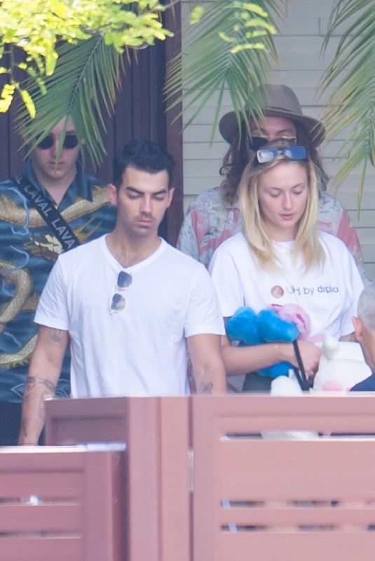 SOPHIE TURNER, PRIYANKA CHOPRA and Nick and Joe Jonas Leaves Their House in Miami 08/08/2019