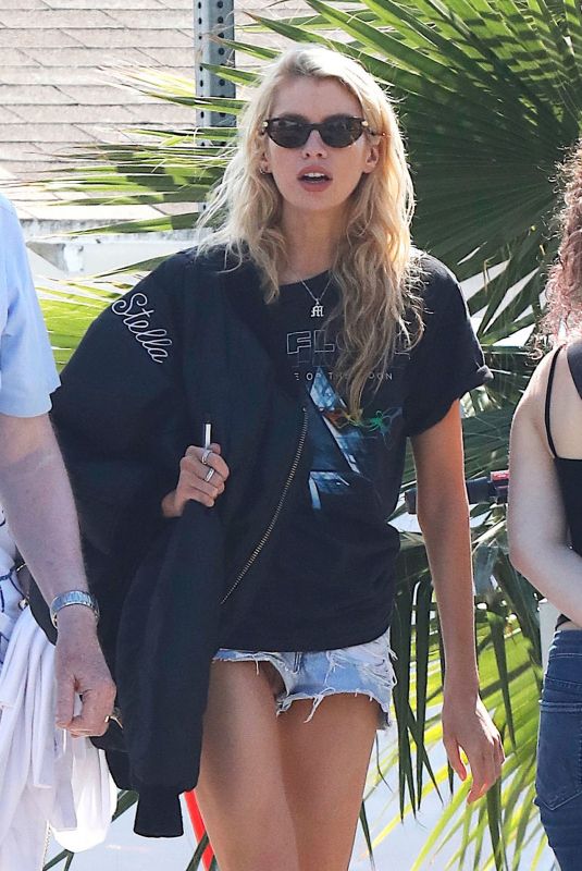 STELLA MAXWELL in Denim Cutoff Out in Venice Beach 08/23/2019