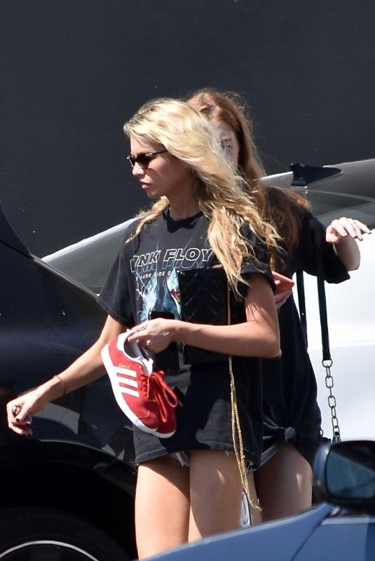 STELLA MAXWELL Leaves Nail Salon in Silver Lake 08/23/2019