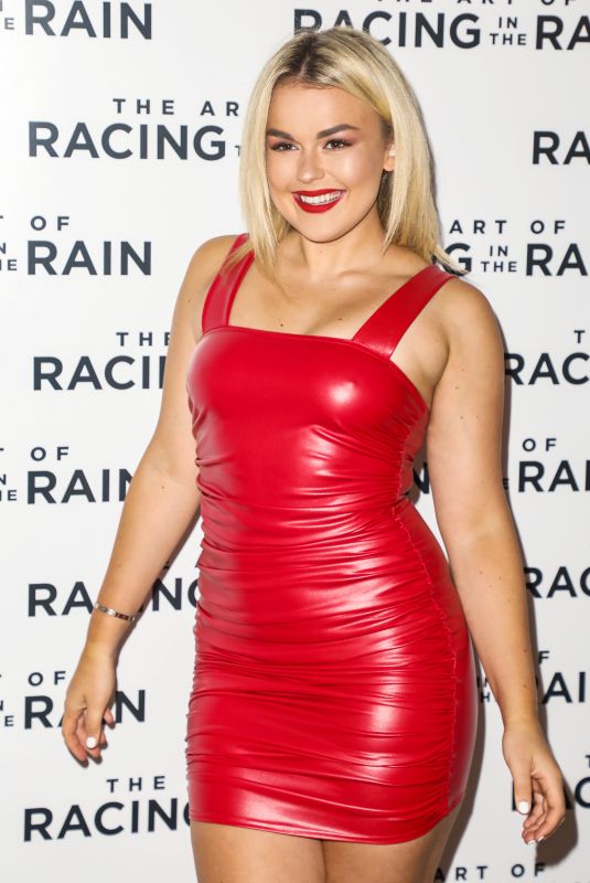 TALLIA STORM at The Art of Racing in the Rain Special Screening in London 08/03/2019