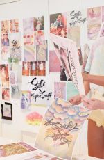 TAYLOR SWIFT and STELLA MCCARTNEY Reveal Their Lover Fashion Collaboration