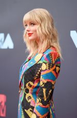 TAYLOR SWIFT at 2019 MTV Video Music Awards in Newark 08/26/2019