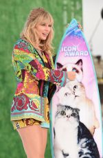 TAYLOR SWIFT at Teen Choice Awards 2019 in Hermosa Beach 08/11/2019