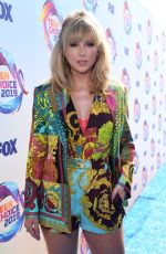 TAYLOR SWIFT at Teen Choice Awards 2019 in Hermosa Beach 08/11/2019