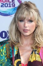 TAYLOR SWIFT at Teen Choice Awards 2019 in Hermosa Beach 08/11/2019