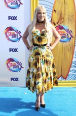 TORI SPELLING at Teen Choice Awards 2019 in Hermosa Beach 08/11/2019