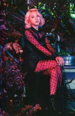 TWICE - Bbreakthrough Photobook, August 2019