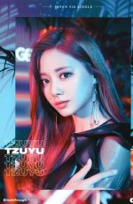 TWICE - Bbreakthrough Photobook, August 2019