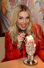 WILLA FORD at Black Tap Midtown in New York 07/31/2019